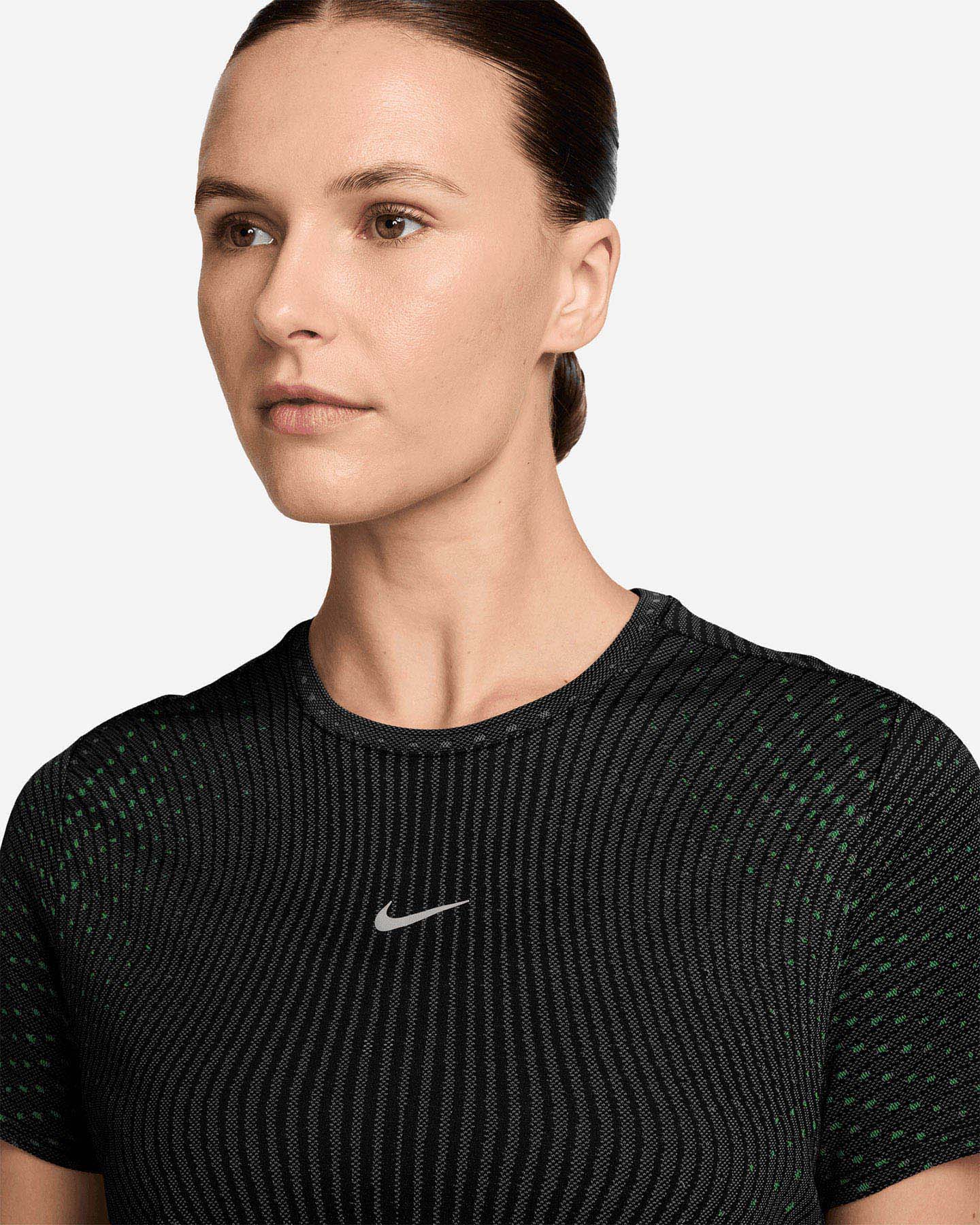 T-shirt running NIKE SWIFT W - Nero - 2 | Cisalfa Sport